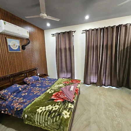 Sky Bloom Residency Gurgaon Sector 22 Apartment Exterior photo