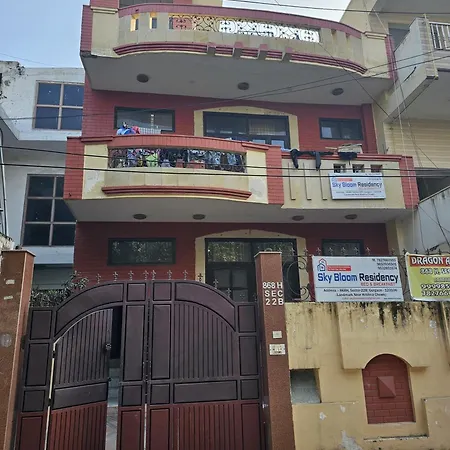 Sky Bloom Residency Gurgaon Sector 22 Apartment Exterior photo